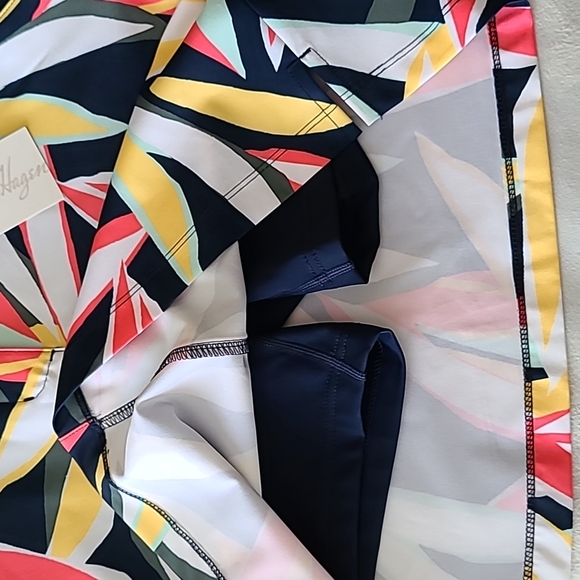 Lady Hagen golf skort size 2 NWT Multi color - Picture 3 of 8